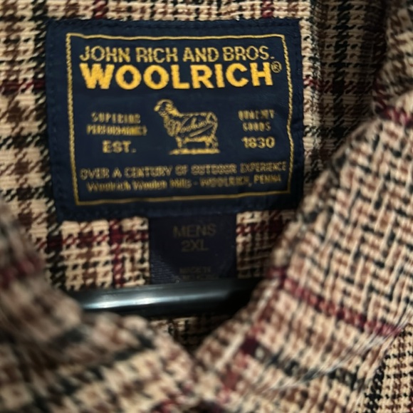 Light flannel plaid shirt - Picture 3 of 6